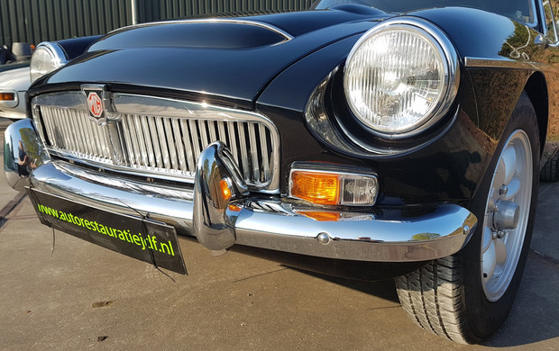 MGC GT